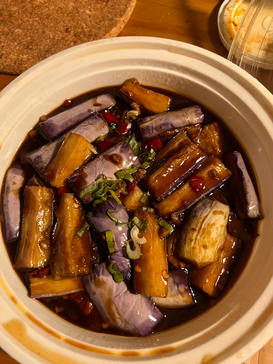 eggplant in garlic chili sauce with rice 鱼香茄子饭